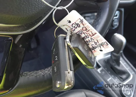 2019 Volkswagen Tiguan 2.0T Se/2.0T Sel/2.0T Sel R-Line/2.0T Sel R-Line Black from USA, damaged, VIN 3VV2B7AX3KM188604